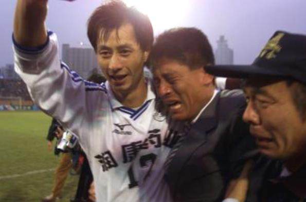 分享-足协杯决赛成重庆永恒经典战 多少传奇在此留名