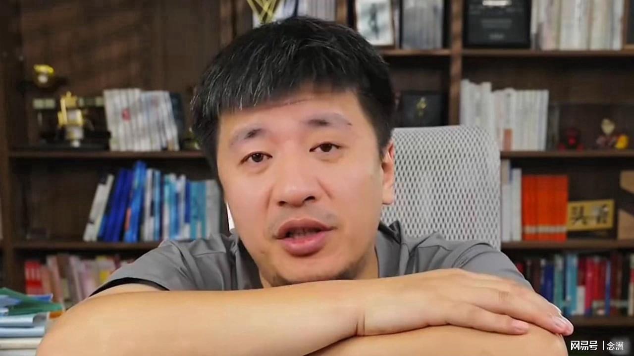 分享-张雪峰一生挚爱国足:想当国脚夺世界杯 国足若进决赛愿死在现场